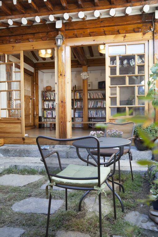 Vine Hanok Guesthouse Seoul Exterior foto