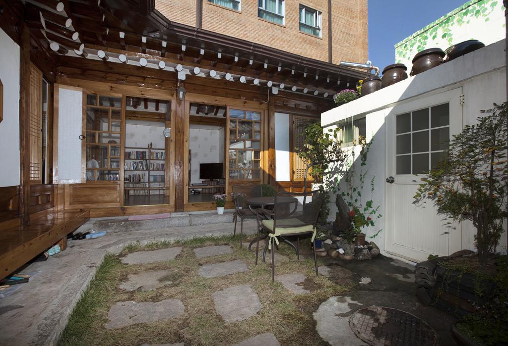 Vine Hanok Guesthouse Seoul Exterior foto